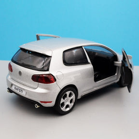 Volkswagen Golf GTI em Escala 1/36 (Fundido em Liga de Metal)