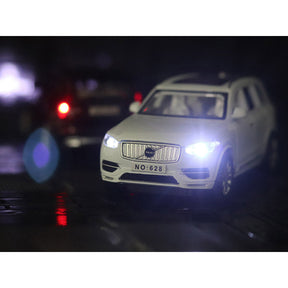 Volvo XC90 em Escala 1/32 com Som, Luz e Fricção (Fundido em Liga de Metal)