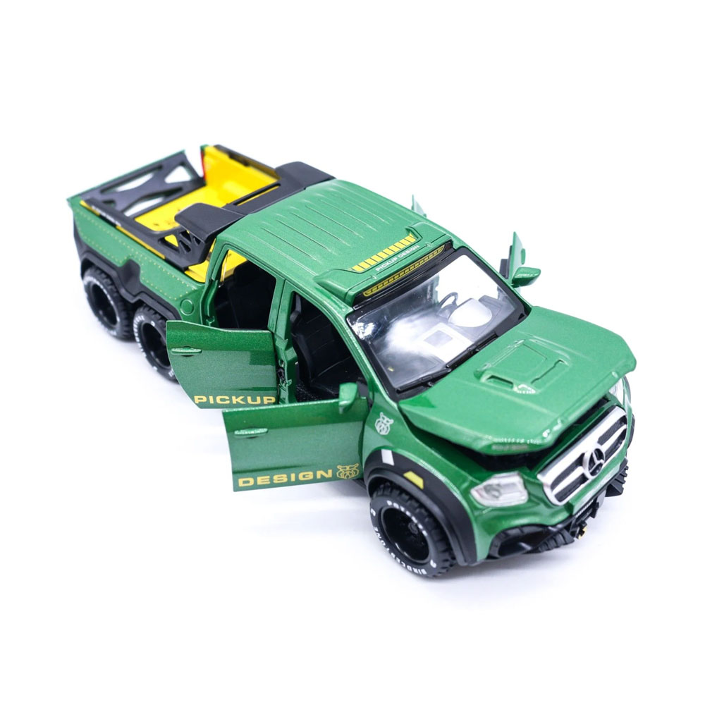 Mercedes X-Class Custom 6x6 em Escala 1/28 (Fundido em Liga de Metal)