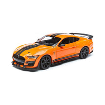 Ford Mustang Shelby GT500 em Escala 1/18 (Fundido em Liga de Metal)