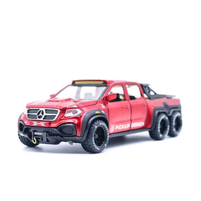 Mercedes X-Class Custom 6x6 em Escala 1/28 (Fundido em Liga de Metal)