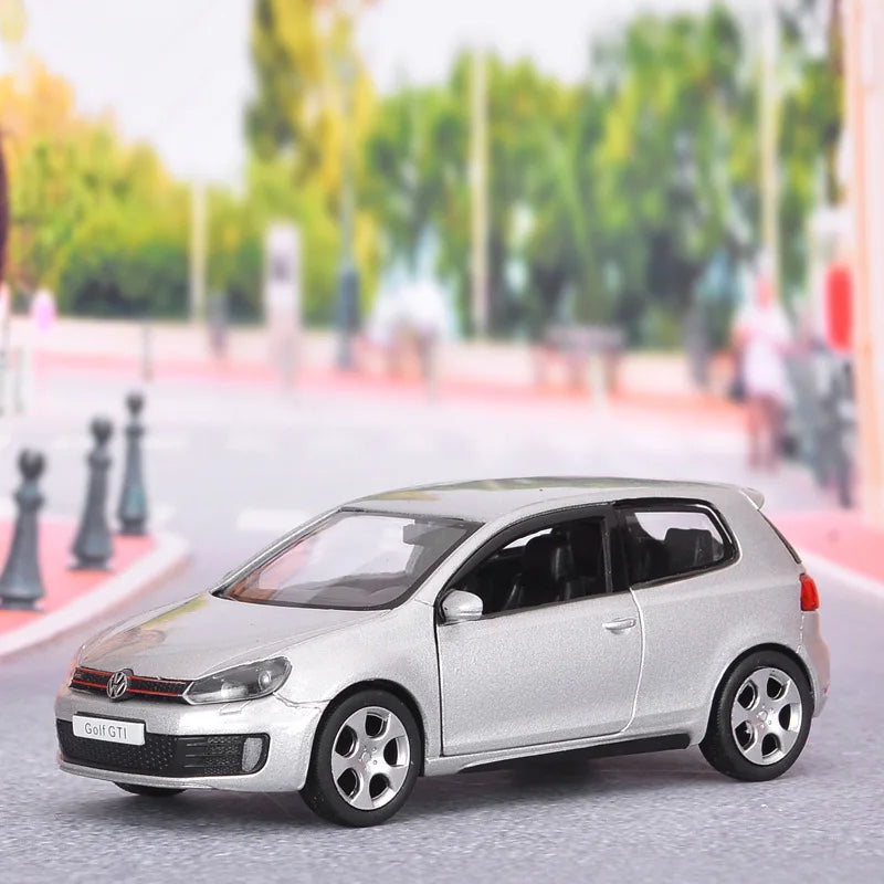 VW Golf 6 em Escala 1/24 (Modelo Fundido em Metal)