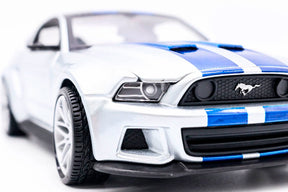 Mustang Shelby GT500 em Escala 1/24 (Fundido em Liga de Metal)