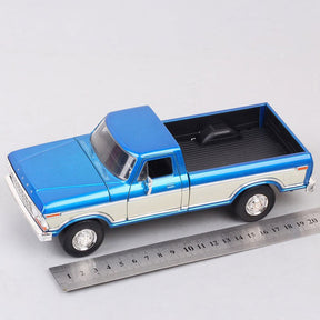 Ford F150 (1978) em Escala 1/24 (Fundido em Liga de Metal)