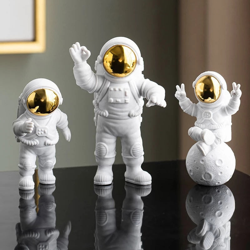 Conjunto Luminária Astronautas 4Pcs Figura Decorativa