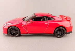 Nissan GT-R R35 2017 em Escala 1/24 (Fundido em Liga de Metal)