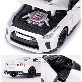 Nissan GT-R R35 2017 em Escala 1/24 (Fundido em Liga de Metal)