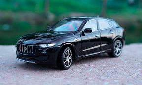 Maserati Levante em Escala 1/24 (Fundido em Liga de Metal)