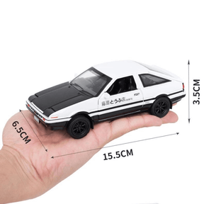 Toyota AE86 em Escala 1/32 (Modelo Fundido em Metal)