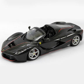 Ferrari LaFerrari Aperta em Escala 1/24 (Fundido em Liga de Metal)