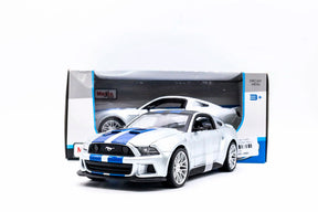 Mustang Shelby GT500 em Escala 1/24 (Fundido em Liga de Metal)