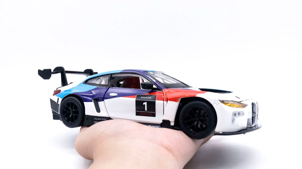 BMW M4 GT3 em Escala 1/24 (Fundido em Liga de Metal)