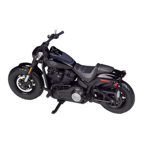 Harley-Davidson Fat Bob 114 em Escala 1/18 (Fundido em Liga de Metal)