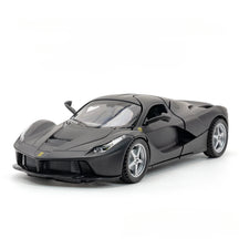 Ferrari LaFerrari em Escala 1/32 (Fundido em Liga de Metal)