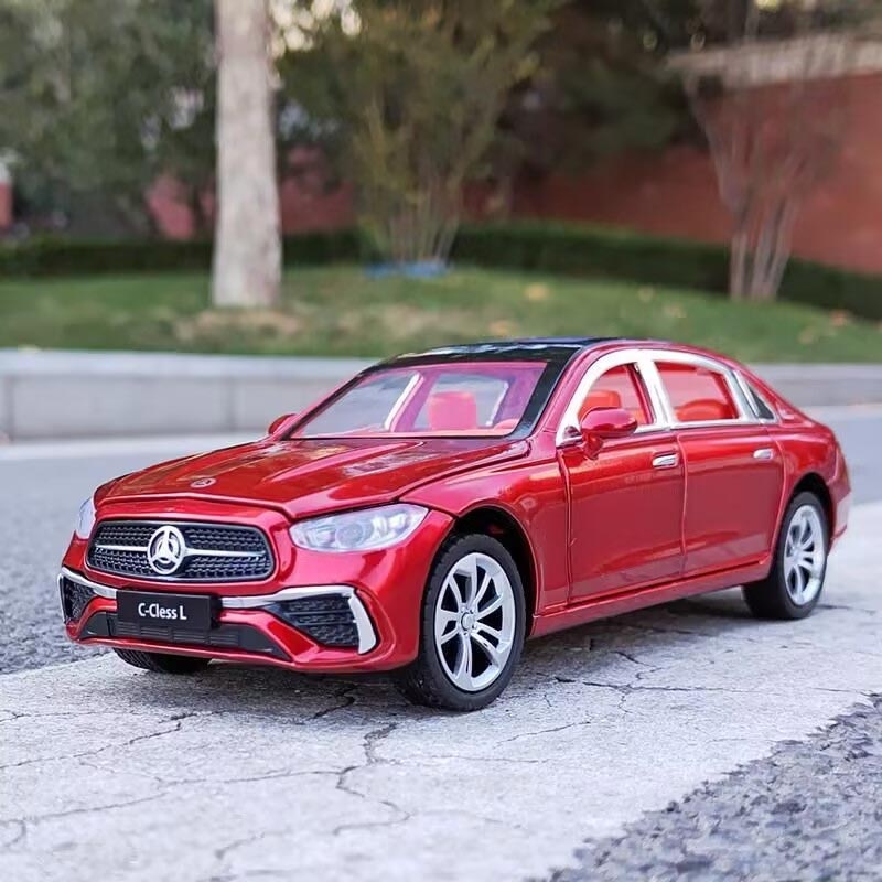 Mercedes-Benz C260L em Escala 1/24 (Fundido em Liga de Metal)