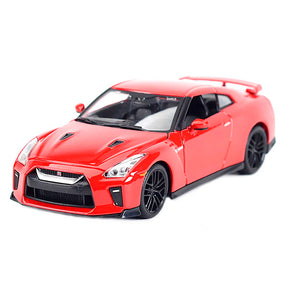 Nissan GT-R R35 2017 em Escala 1/24 (Fundido em Liga de Metal)