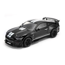 Ford Mustang Shelby GT500 em Escala 1/18 (Fundido em Liga de Metal)