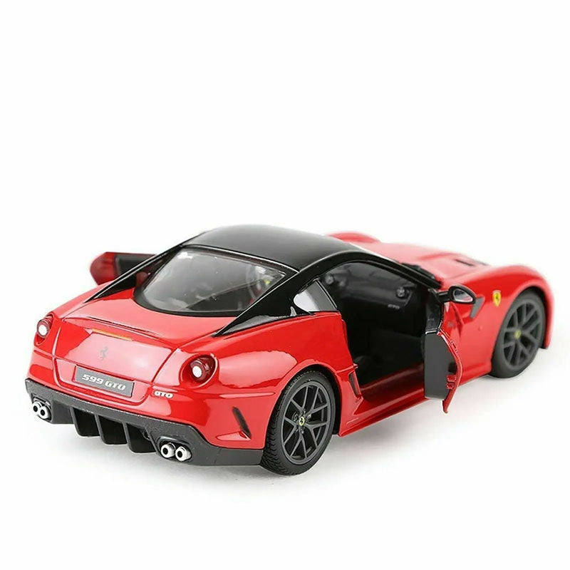 Ferrari 599 GTO em Escala 1/24 (Fundido em Liga de Metal)